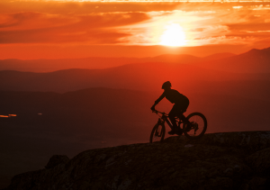 Cykel solnedgång Jämtland Härjedalen Darren Hamlin